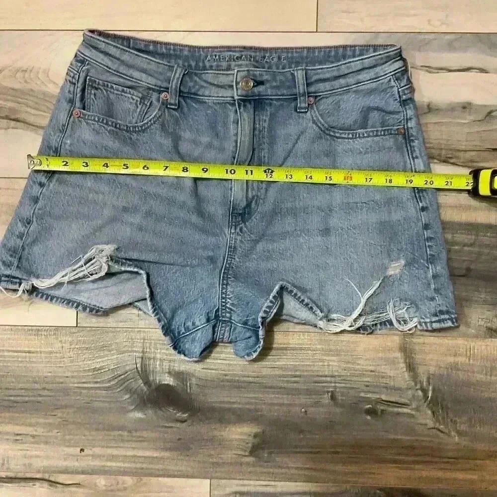 American Eagle outfitters Distressed Denim Shorts size 14 - Picture 2 of 8